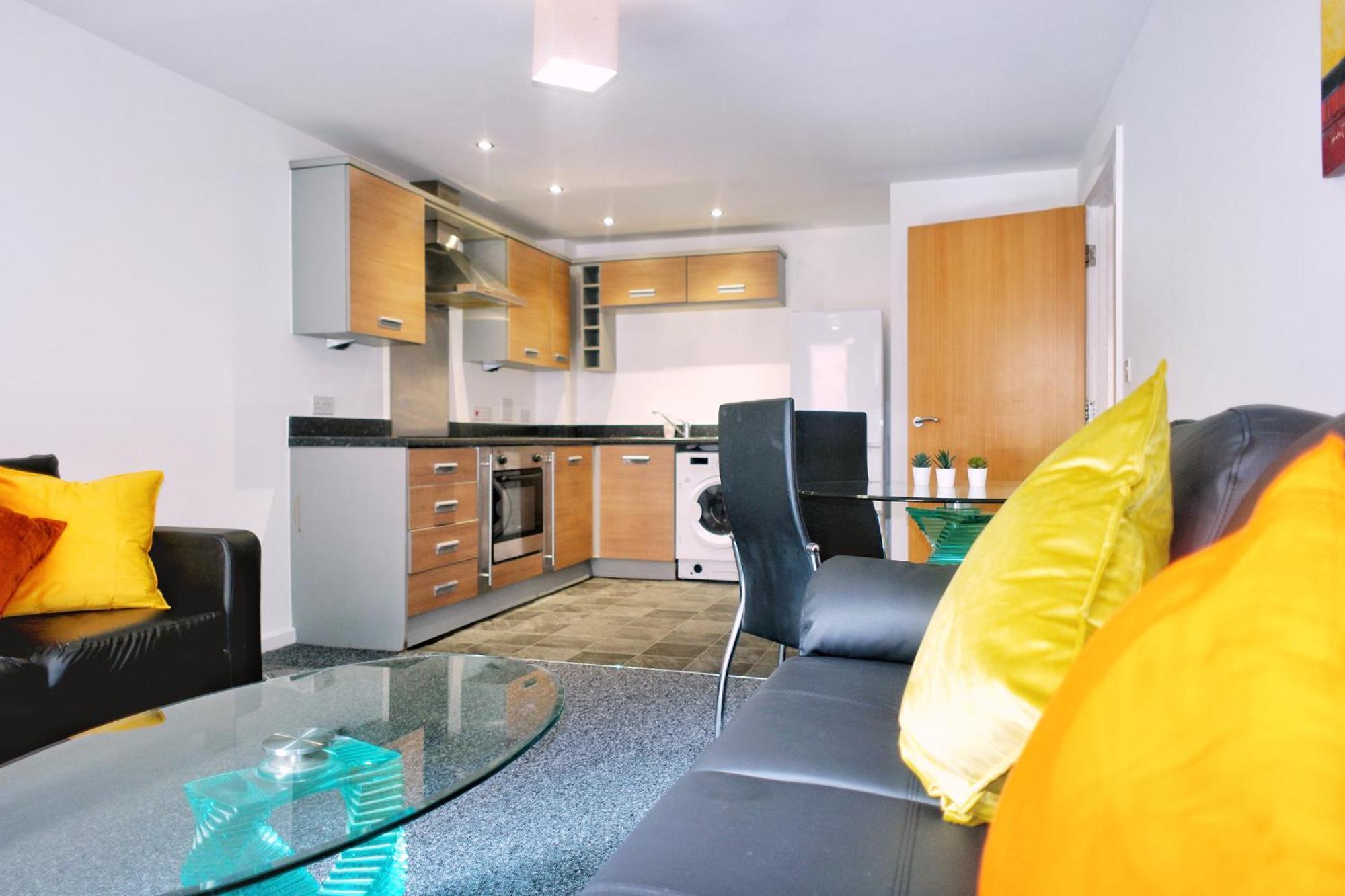 2 Bed Ensuite With Balcony And Free Onsite Secure Parking マンチェスター エクステリア 写真